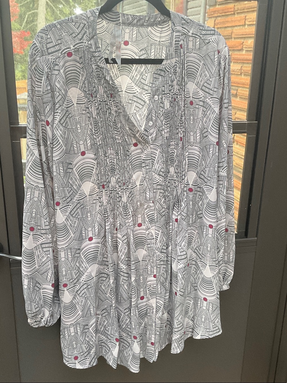 Melissa McCarthy Gray and light pink Geometric Top with Pink Dot